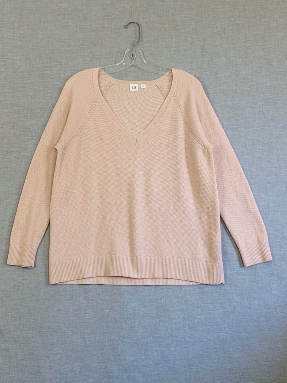 GAP V-neck Wool Blend Sweater Sz Large Waffle Knit Peach Raglan Sleeves